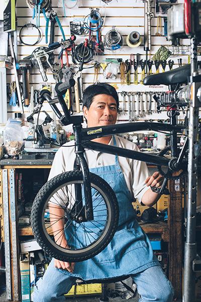 Joseph Hui, 2016 Threads of Hope Award Winner