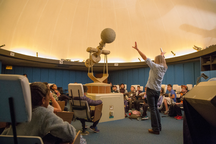 Planetarium presentation 